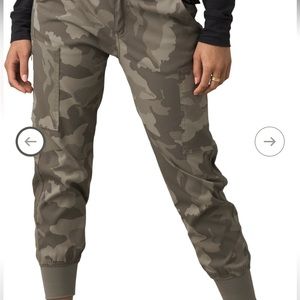 NWT prAna Sky Canyon Jogger Pants